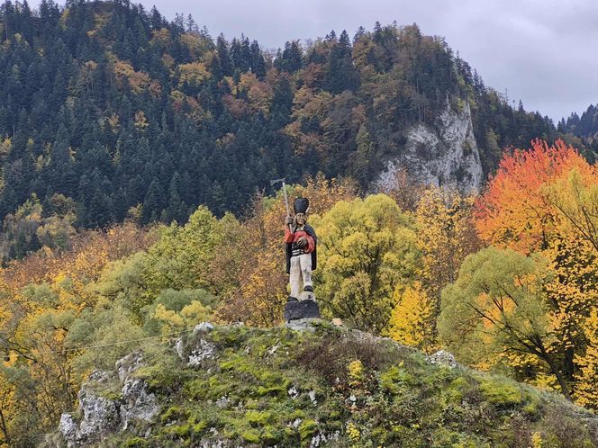 To jedno z najstarszych polskich uzdrowisk najpiękniej wygląda jesienią. Kurowali się w nim Sienkiewicz, Prus, Matejko i Konopnicka