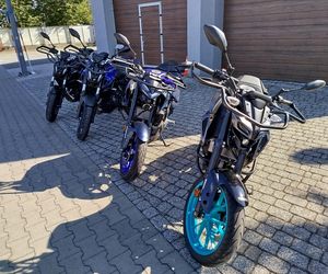 Siedlecki WORD wymienił starą flotę pojazdów egzaminacyjnych na nowe samochody marki Suzuki Swift