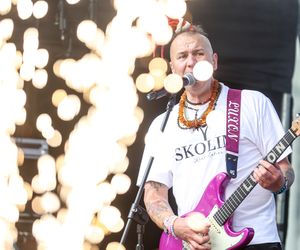 Śląska Scena Letnia na promenadzie przy Stadionie Śląskim w Chorzowie