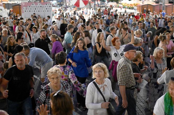 Gorące rytmy na zakończenie lata. Karnawałowy finał "Roztańczonego Wyspiańskiego" w Katowicach
