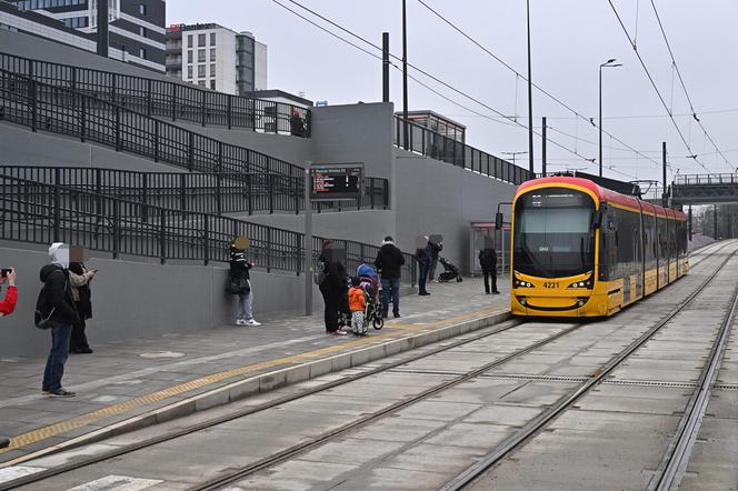 Tramwaj wozi już na Wolę. Torowisko na Kasprzaka otwarte