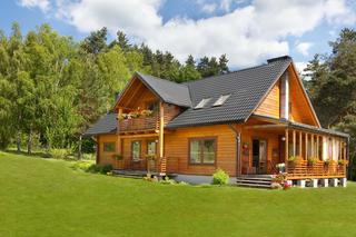 Drewniany dom z bali