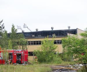 Gigantyczny pożar lokomotywowni na Śląsku Cieszyńskim. Słup ognia i kłęby dymu widoczne z wielu kilometrów