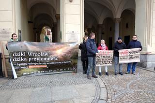 Wraca temat sprzedaży działki przy stadionie Tarczyński Arena. Ekolodzy protestują [ZDJĘCIA]