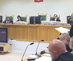 Kamilek z Częstochowy dwa lata temu został zabity w okrutny sposób przez matkę i ojczyma. Oprawcy stanęli dziś przed sądem