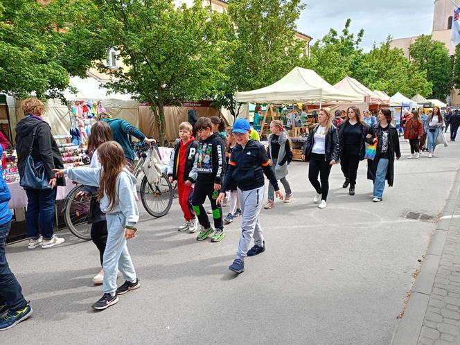 Stoiska wystawców podczas Jarmarku św. Stanisława można odwiedzać w godz. 10.00-18.00 w dn. 10 i 11 maja