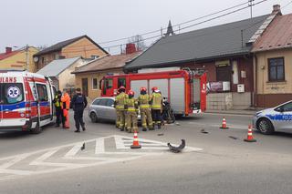 Zderzenie auta osobowego ze skuterem u zbiegu Targowej z Iłżecką