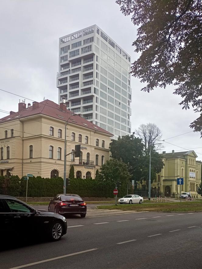 Dawny wieżowiec TVP zmienił się w apartamentowiec Sky Garden