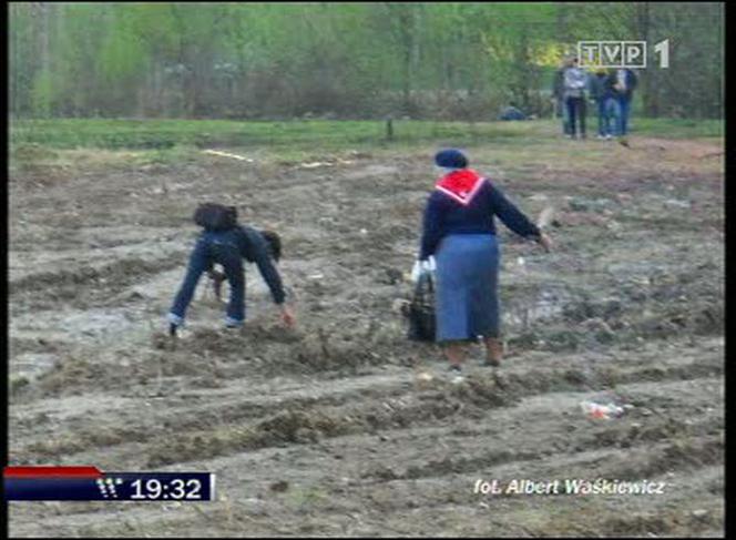 Rzeczy ofiar katastrofy zostały na miejscu tragedii
