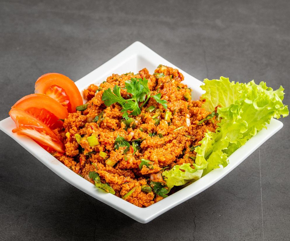 Błyskawiczny paprykarz ze śledzi w puszce i kaszy bulgur 