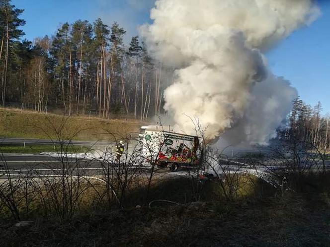 Pożar dostawczaka na S8