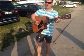 Zenek Martyniuk grał na ulicy