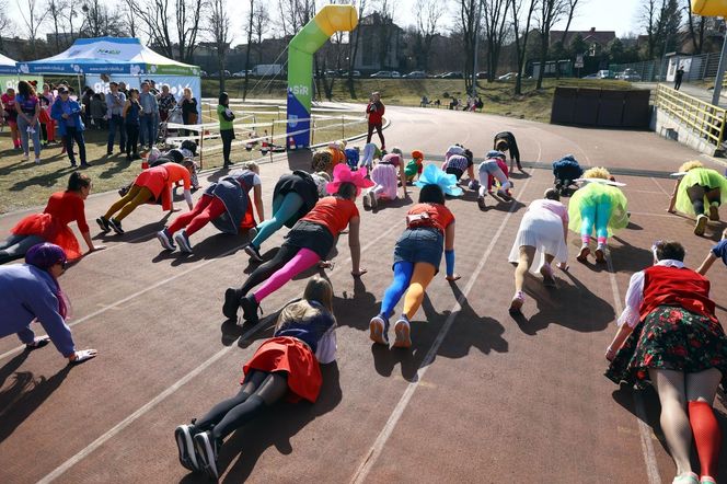  Dzień Kobiet w Rajtuzach to sukces. Piękna pogoda, tłumy kobiet to idealny przepis na celebrację święta w Rybniku ZDJĘCIA