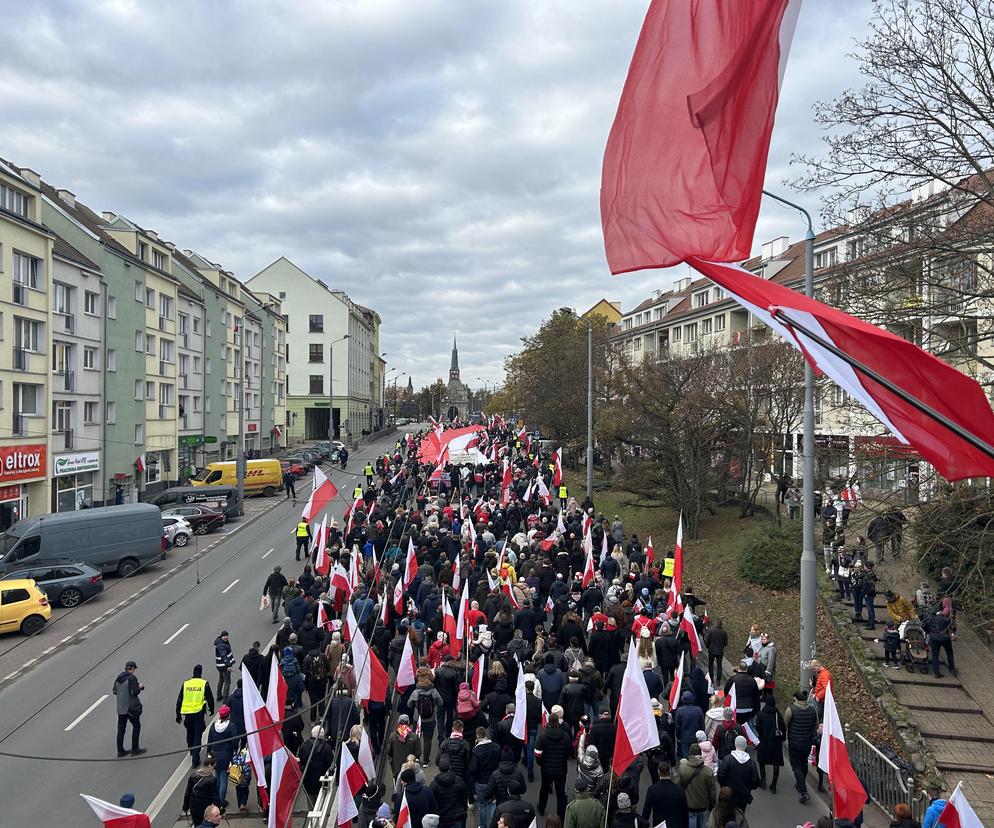 Setki patriotów przeszły ulicami Szczecina