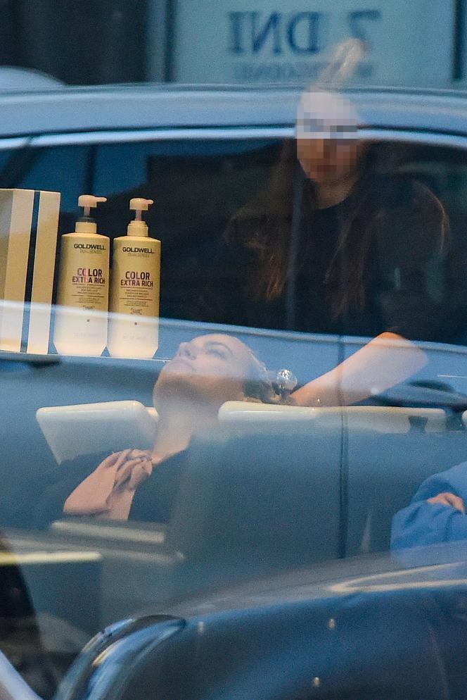 Anna Mucha u fryzjera. Miły czas relaksu...