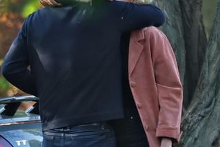 Andrzej Chyra smyra i całuje