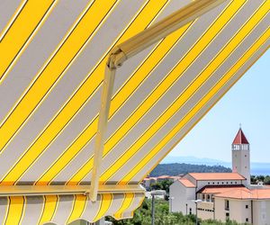 Zadaszenie na balkon w bloku