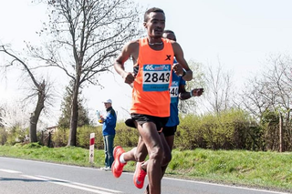 Etiopski biegacz ukradł Polce cudowny żel na maratonie. Wygrał 12 tysięcy złotych