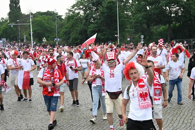 Polscy kibice na meczu z Austrią: "Berlin jest nasz"