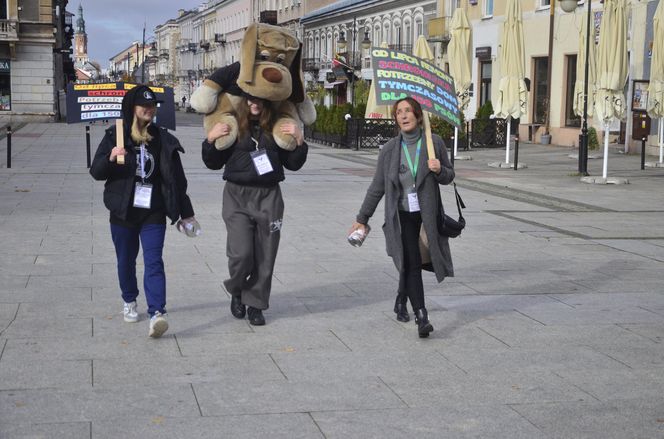 Wielki marsz adopciaków w Radomiu