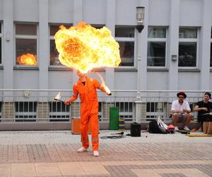 Carnaval Show w Plazie w Lublinie. Było zianie ogniem, pokaz iluzji i żonglerki oraz spektakl aerialowy!