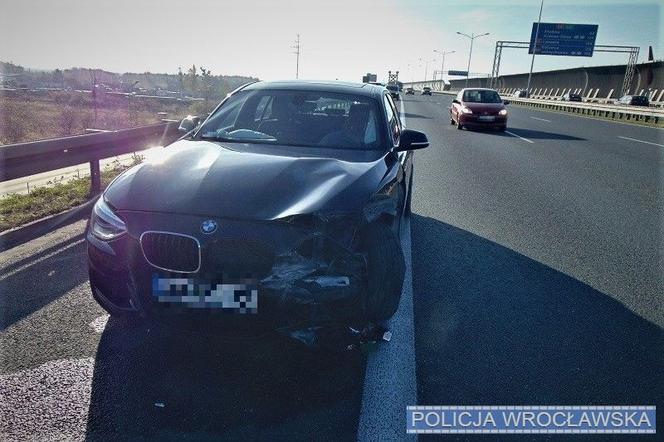 BMW rozbite na Autostradowej Obwodnicy Wrocławia