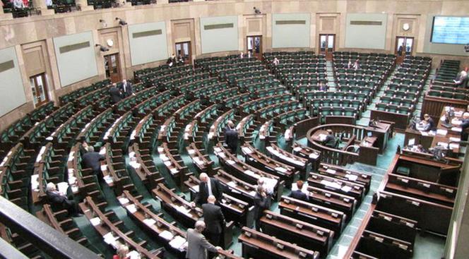 Piątek, godzina 11 - na sali zostało 8 osób!
