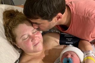 Nie tylko Meghan Markle urodziła synka! Swoje royal baby pokazała Amy Schumer!