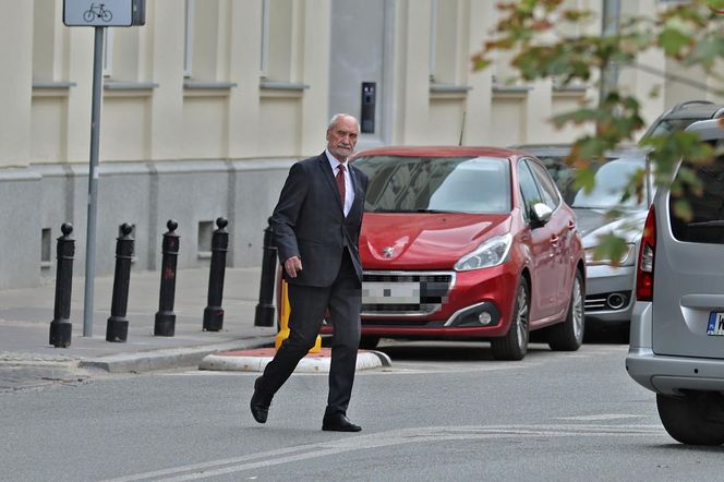 Chodzi bo nie może jeździć