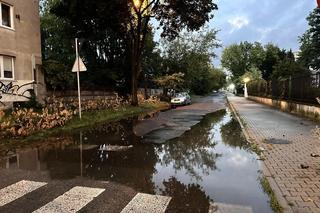 Łódź nie radzi sobie z zalanymi ulicami. Dlaczego system odprowadzania wody zawodzi?