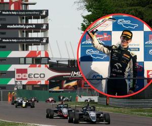 Kacper Sztuka robi furorę w Formule 4. Cieszynianin zdominował rywalizację we Włoszech