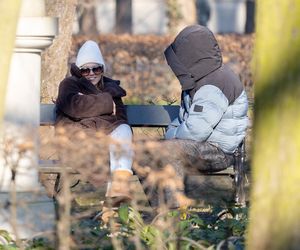 Agnieszka Kaczorowska i Marcin Rogacewicz  na spacerze