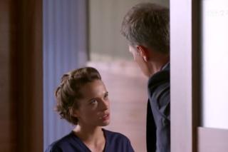 Na dobre i na złe, odcinek 718. Falkowicz (Michał Żebrowski), Julka Burska (Aleksandra Hamkało)