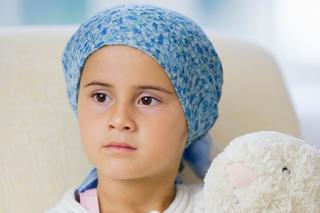 Sensacyjne wydarzenie! Rewolucyjna terapia po raz pierwszy wyleczyła dziewczynkę z oporną na leczenie ostrą białaczką limfoblastyczną!