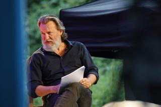 Robert Więckiewicz zapuścił długą brodę i zszokował fanów. Jak on wygląda?! Aż trudno go poznać