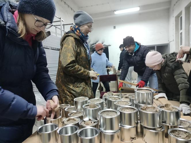 Polacy jadą z darami na ukraiński front
