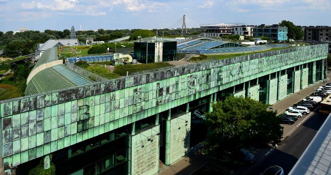 Ogród na dachu Biblioteki Uniwersyteckiej w Warszawie