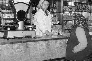 QUIZ PRL. Od propagandy do popkultury. Sprawdź, jak dobrze znasz hasła i powiedzenia z czasów PRL-u