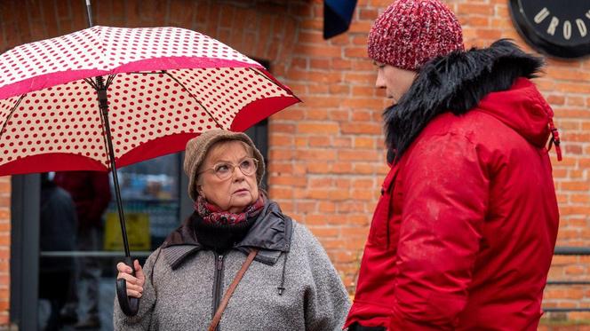 Barwy szczęścia odc. 2983: Bruno (Lesław Żurek), Amelia (Stanisława Celińska)