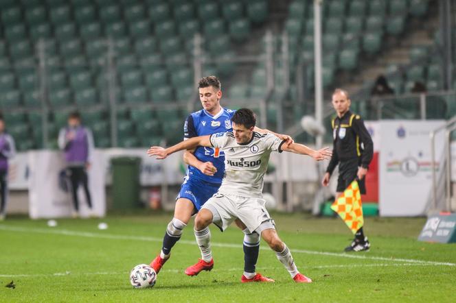 Lech Poznań przegrał z Legią Warszawa 2:1! Zwycięska bramka padła w 90. minucie! [FOTO]