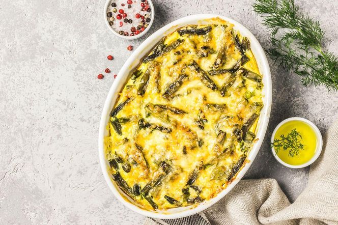 zapiekana fasolka szparagowa z parmezanem