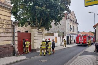 Ściana kamienicy legła w gruzach! Dramatyczna akcja ratunkowa w Wągrowcu