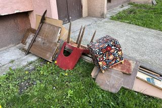 Gabaryty. Meble na wystawkach