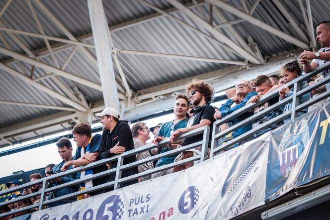 Apator Toruń - Stal Gorzów, zdjęcia kibiców z Motoareny. Emocje podczas 12. kolejki PGE Ekstraligi