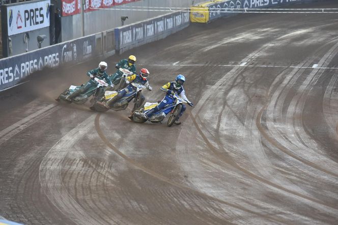 PRES Grupa Deweloperska Toruń - Stelmet Falubaz Zielona Góra, zdjęcia kibiców i zawodników z meczu 10. kolejki PGE Ekstraligi