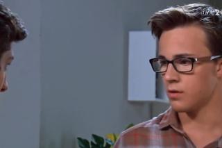 Barwy szczęścia odc. 1962. Justin (Jasper Sołtysiewicz), Kajtek (Jakub Dmochowski)