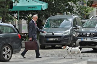 Chodzi bo nie może jeździć