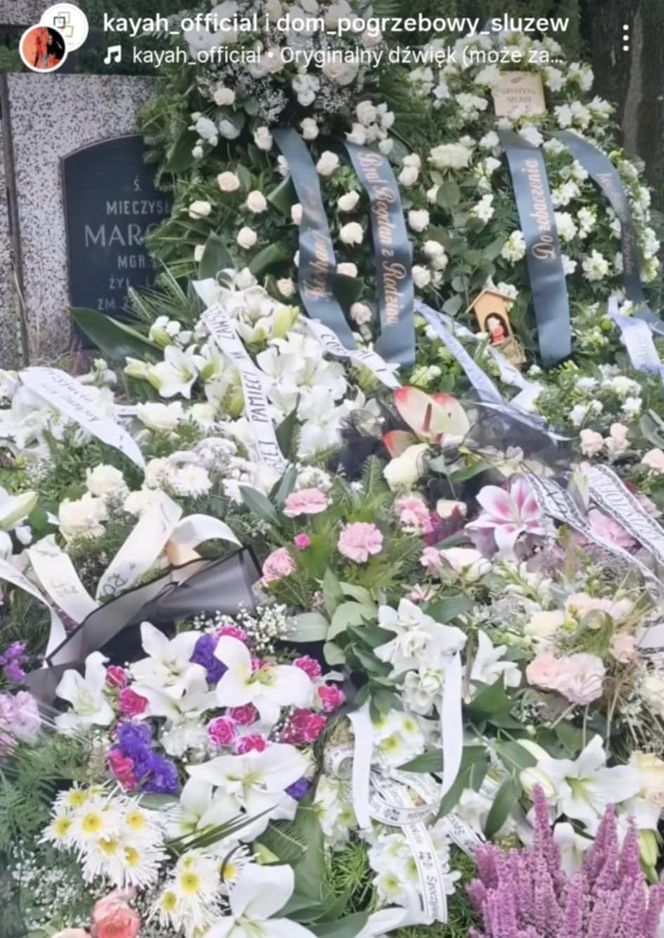 Kayah pożegnała mamę