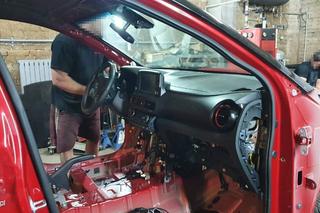 Skradziony SUV był już w częściach