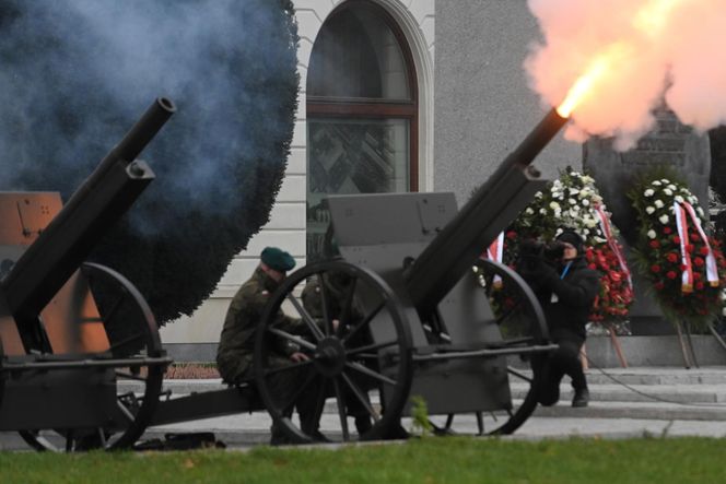 Narodowe Święto Niepodległości 2025 - uroczystość przed Grobem Nieznanego Żołnierza